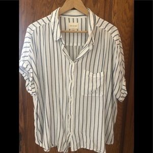 Slouchy button front top!